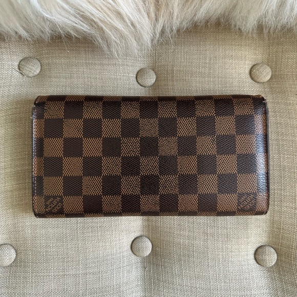 Authentic Louis Vuitton Damier Roseberry Wallet - Picture 6 of 9